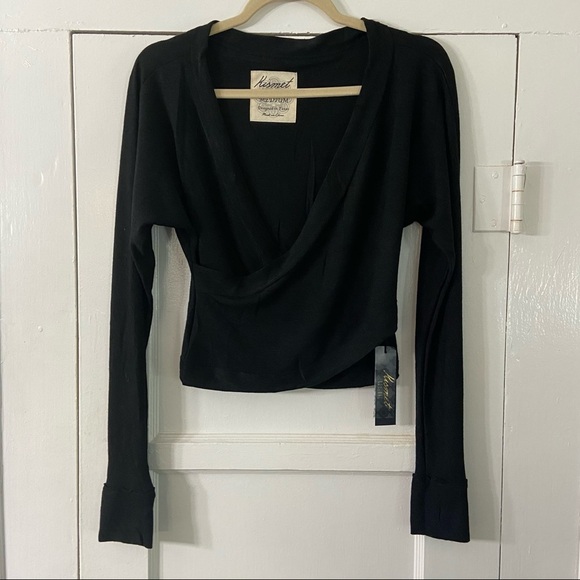 Kismet couture “Designed in Texas” Thumb Holes - Picture 9 of 15